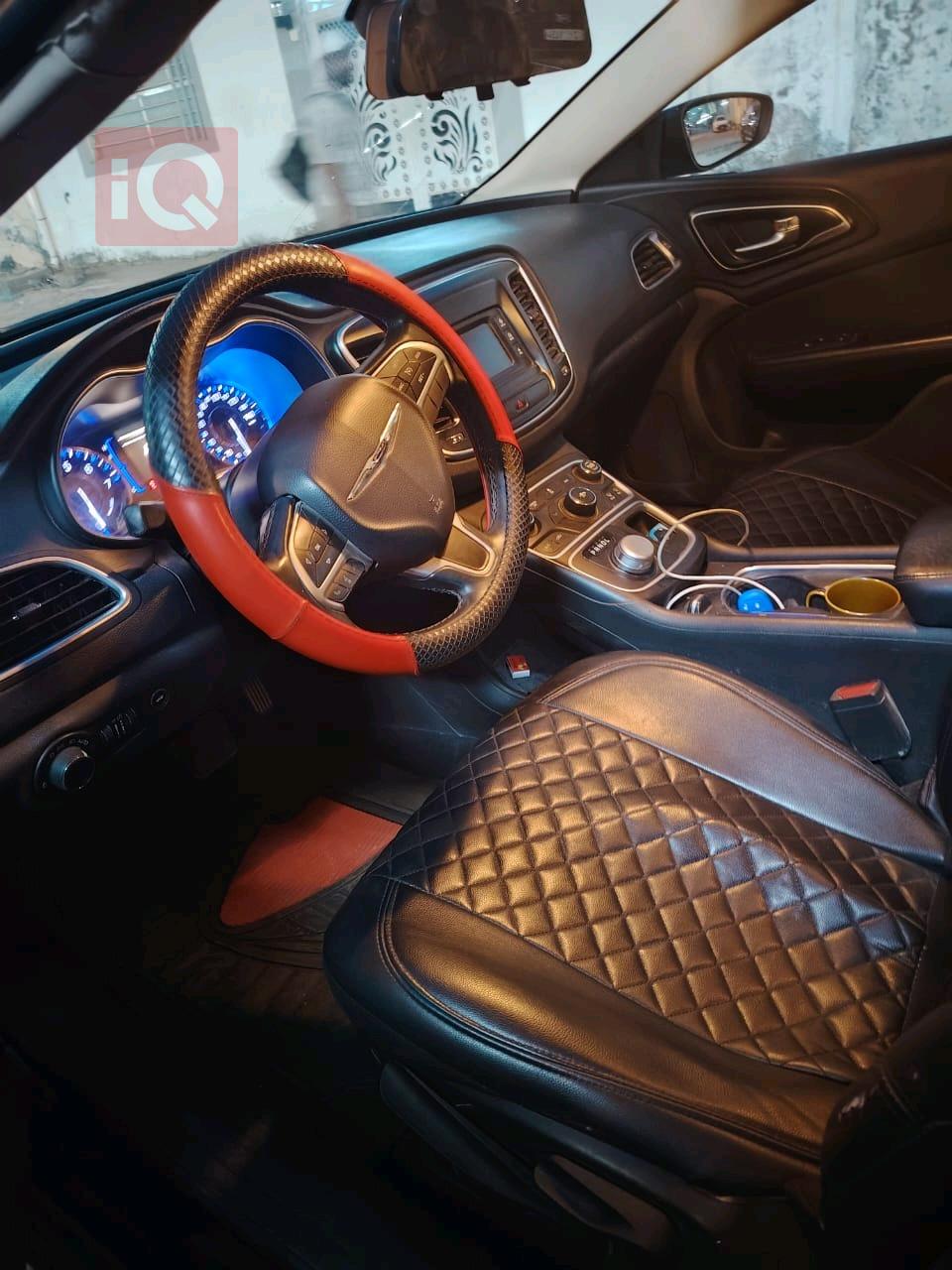 كرايسلر 200